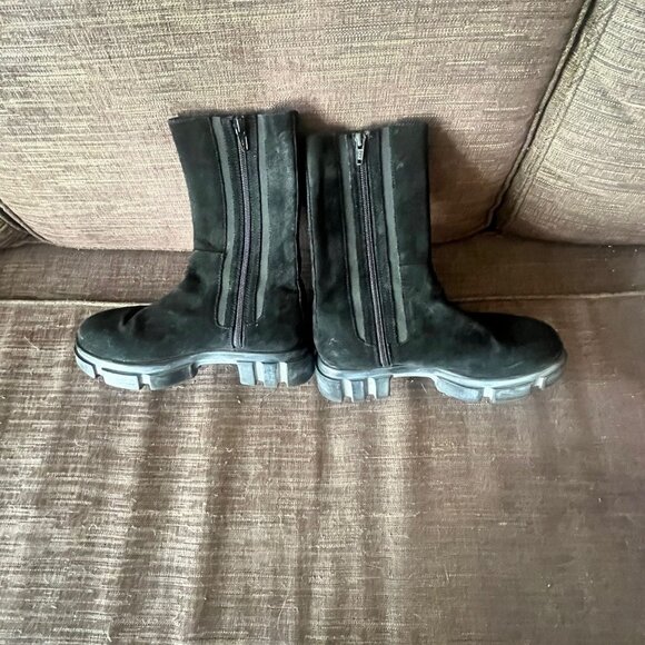 FREE PEOPLE Brooks Chelsea Boots Black Suede Lug Sole US 6 - Picture 3 of 9